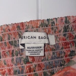 American Eagle floral top